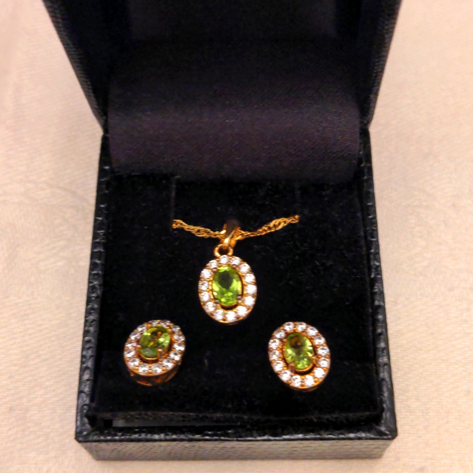 Peridot Pendant And Earrings Set. Nwot, Gold Plated From Gold Coast. Gift Box